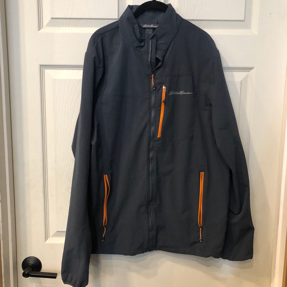 Eddie Bauer Men’s Lightweight Softshell Jacket